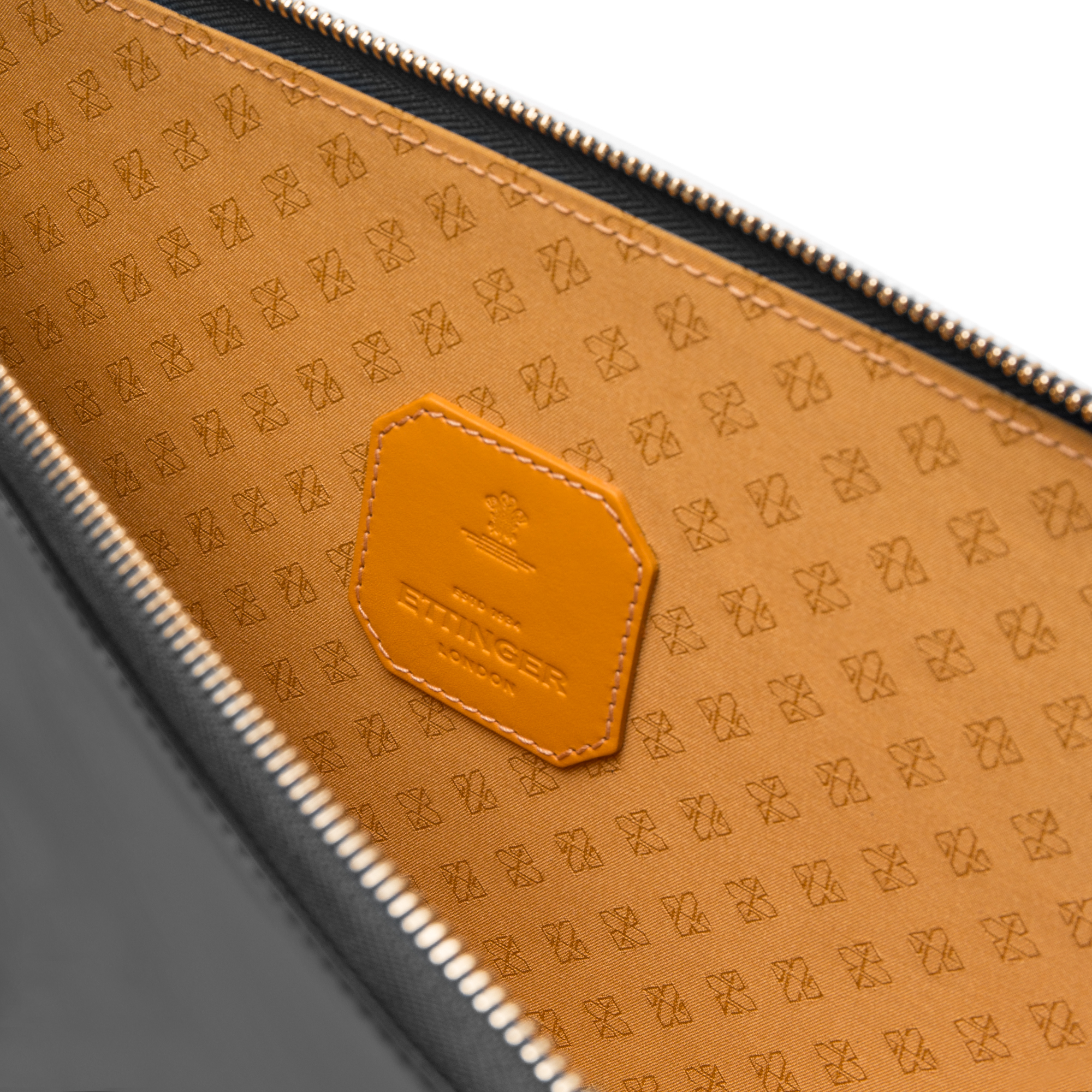 BRIDLE HIDE Large Zip Portfolio - Image 3